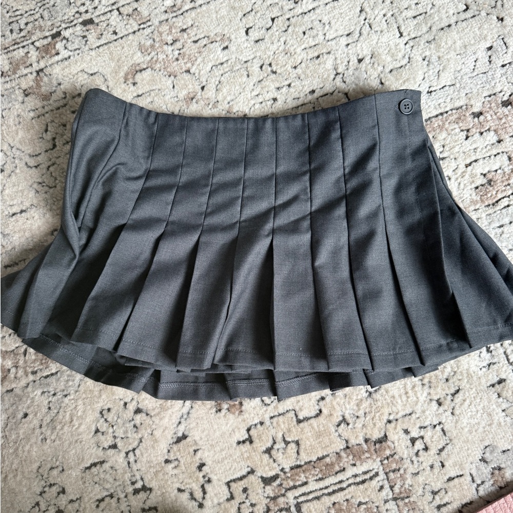 Brandy Melville Black Pleated Mini Skirt